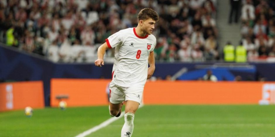 بيراميدز  يتعمد تعطيل انتقال عودة الفاخوري للأهلي ويفاوض اللاعب وناديه