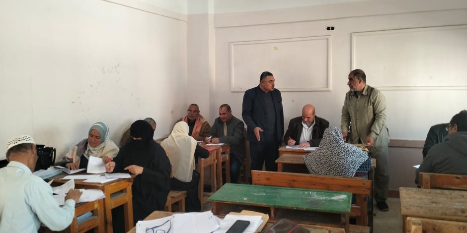 تستمر لمدة 3 أيام.. بدء أعمال تصحيح الشهادتين الابتدائية والإعدادية الأزهرية بشمال سيناء (صور)
