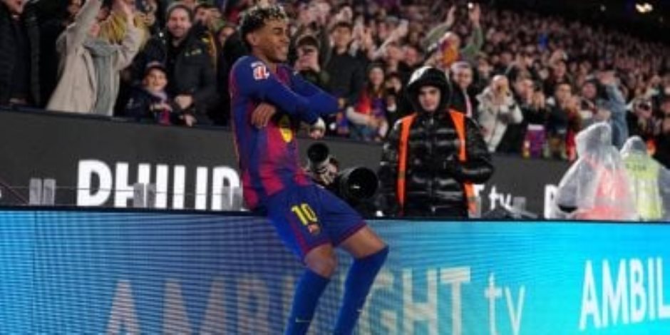 برشلونة يسحق ريال أوفييدو بثلاثية نظيفة وينفرد بالقمة.. فيديو