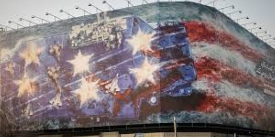 جدارية "العاصفة" على وقع طبول الحرب في ساحة "الثورة" . . طهران وواشنطن على حافة المواجهة في ذكرى عودة ترامب