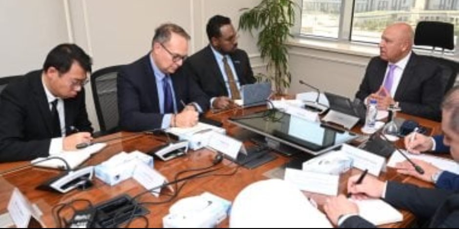 كامل الوزير : تفعيل دور وحدة تفضيل المنتج المحلى بوزارة الصناعة لدفع محطات الطاقة الشمسية