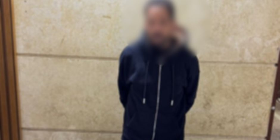 خلافات على الميراث.. ضبط نجل سيدة لاعتدائه عليها أمام منزلها بالغربية