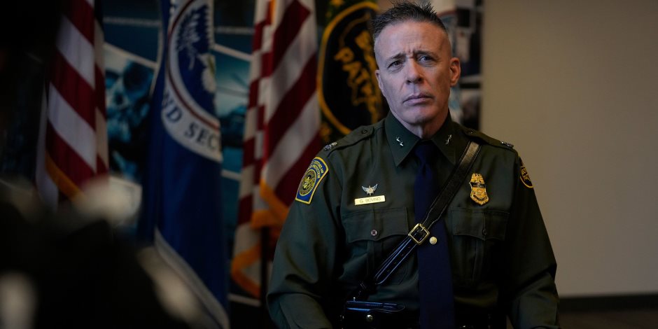 ذا أتلانتيك: إقالة بوفينو من منصبه كقائد عام لدوريات الحدود الأمريكية