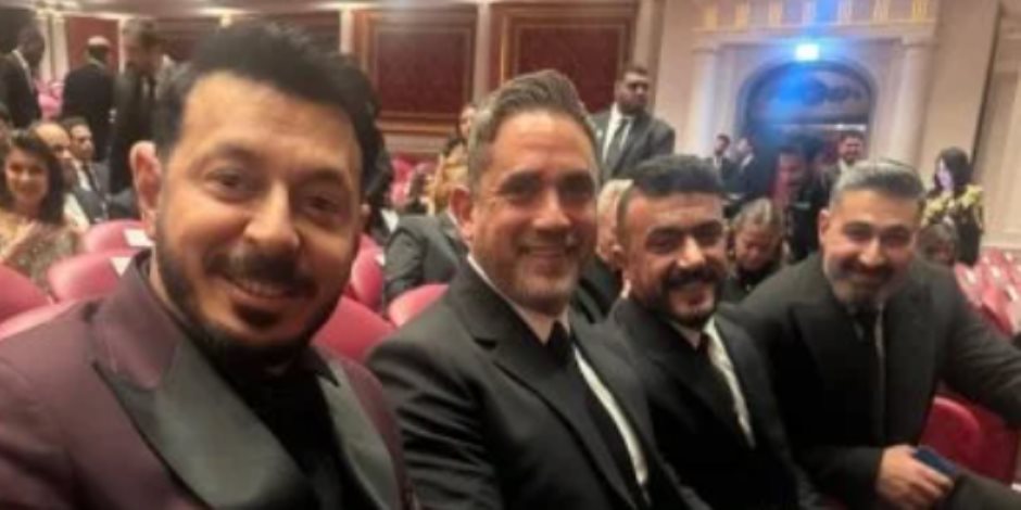 خلال حفل المتحدة.. نجوم دراما رمضان فى ابتسامة ثقة