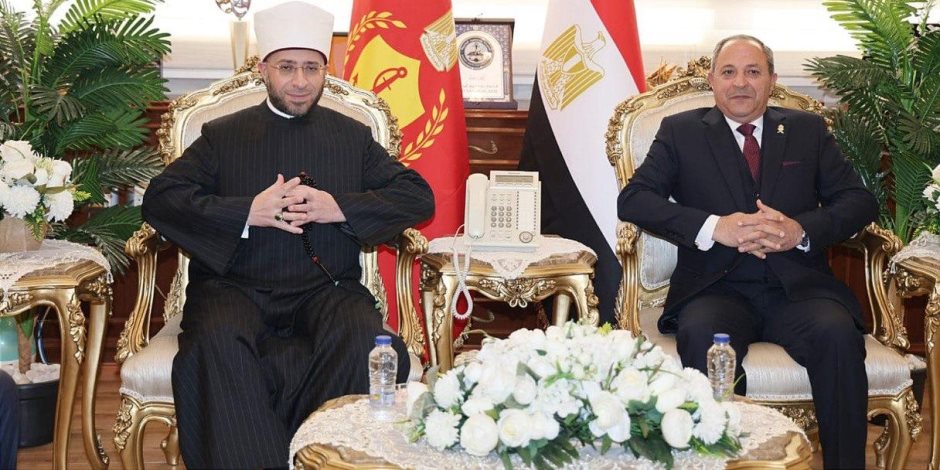 محافظ بورسعيد يستقبل وزير الأوقاف لافتتاح المسابقة الدولية للقرآن الكريم والابتهال الديني