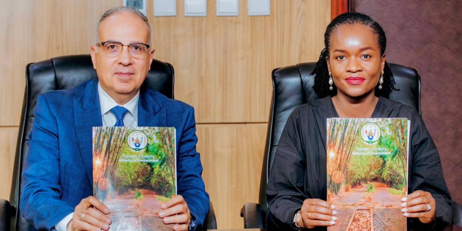 وزير الري ووزيرة البيئة الرواندية يشهدان ختام اجتماعات لجنة "مشروع إدارة الموارد المائية"