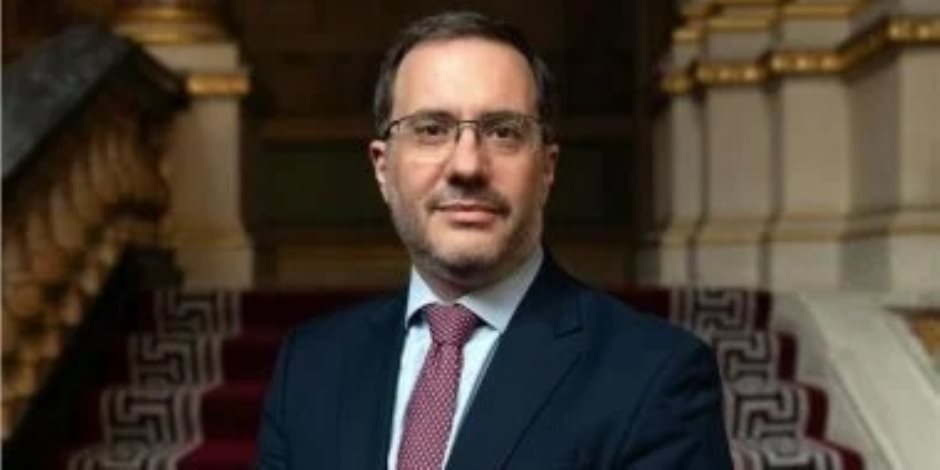 سفير بريطانيا يرحب بفتح معبر رفح ويشيد بدور مصر المحوري : خطوة جوهرية