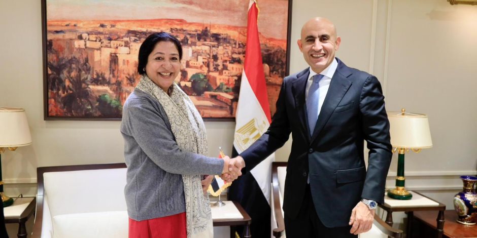 وزير التربية والتعليم يبحث مع نظيرته الباكستانية تعزيز مجالات التعاون المشترك