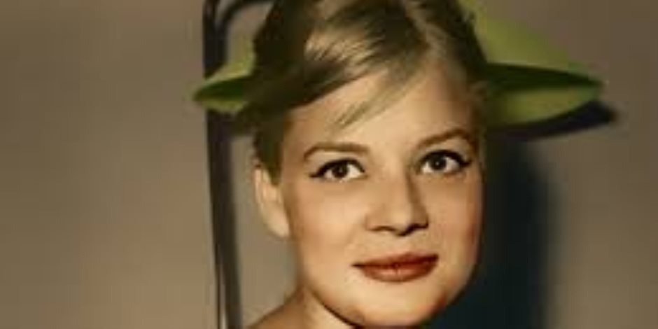 نادية لطفى.. أيقونة الجمال والفن فى السينما المصرية