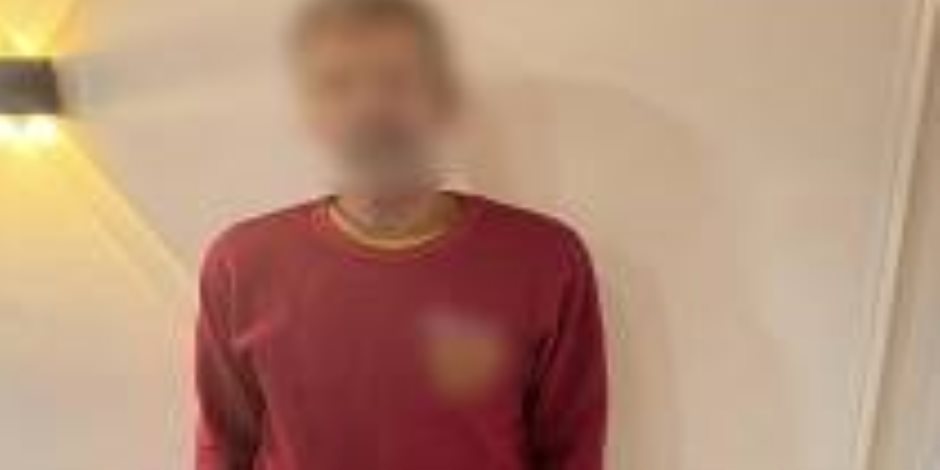 ضبط متهم بانتحال صفة رجل شرطة والاحتيال على سيدة عبر الهاتف المحمول