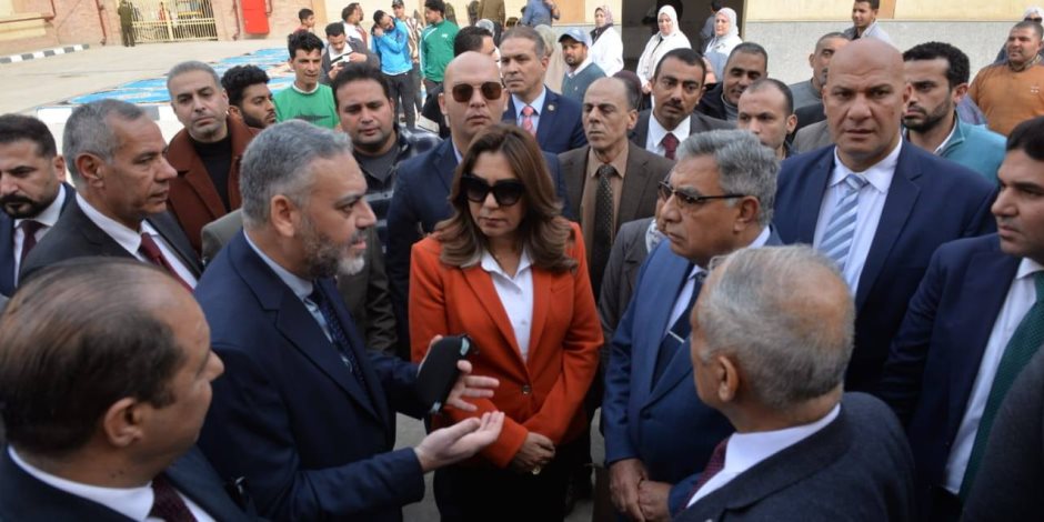 وزيرة التنمية المحلية ومحافظ الدقهلية يفتتحون المجزر الآلي بالسنبلاوين بتكلفة 26 مليون جنيه