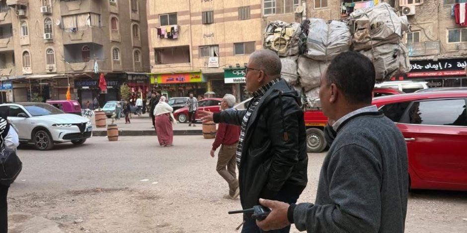 حملات إزالة مكثفة بحي السلام أول للتصدي لمخالفات البناء (صور)