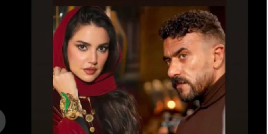 «الدويتو الأحلى والأقوى والأجمد السنادي بلا جدال» .. أحمد العوضي يروج لمسلسله الجديد "علي كلاي" بنشر صورة له مع النجمة درة