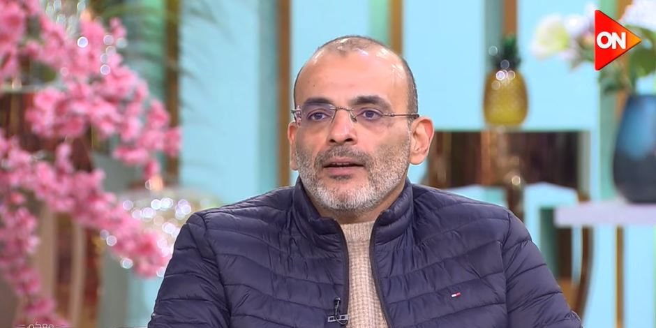 «هنيدي قالي هتموت».. تفاصيل فقدان أيمن بهجت قمر 55 كيلوجرامًا من وزنه