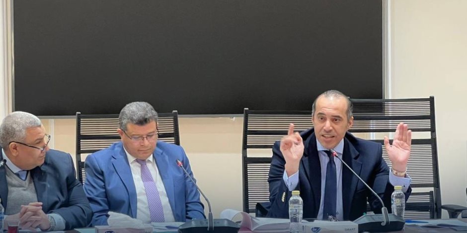 المستشار محمود فوزي يقترح دراسة لحل مشكلة السلع الراكدة التي يهملها أصحابها في ساحات الجمارك