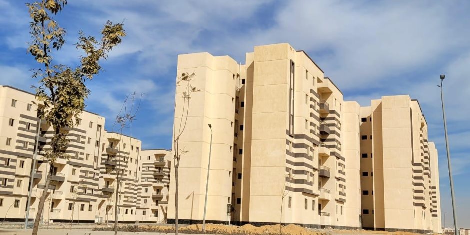 وزير الإسكان يشدد على تكثيف الأعمال في وحدات "سكن كل المصريين" لمنخفضي الدخل 