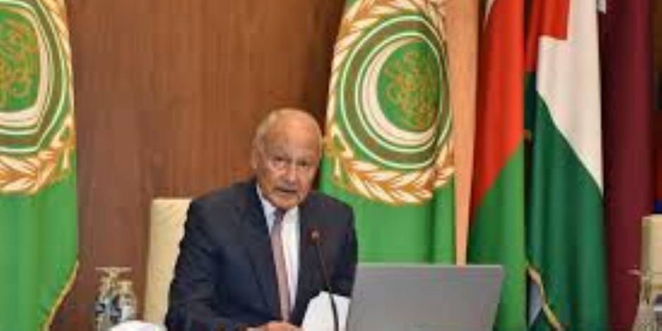 أبو الغيط: استهداف قوافل الإغاثة في السودان "جريمة حرب مكتملة الأركان"