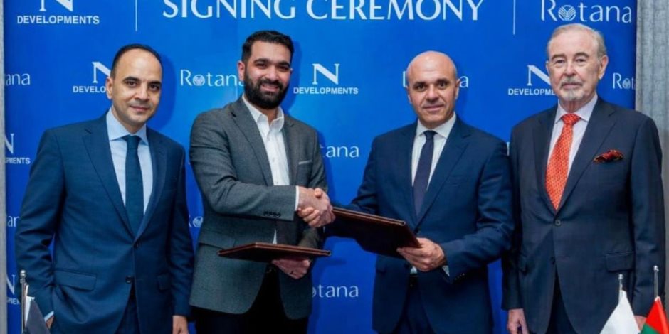 نواصي العقارية توقّع عقد إدارة وتشغيل مشروع «N LINE» مع مجموعة روتانا العالمية ضمن مشروع «NEST» بالقاهرة الجديدة