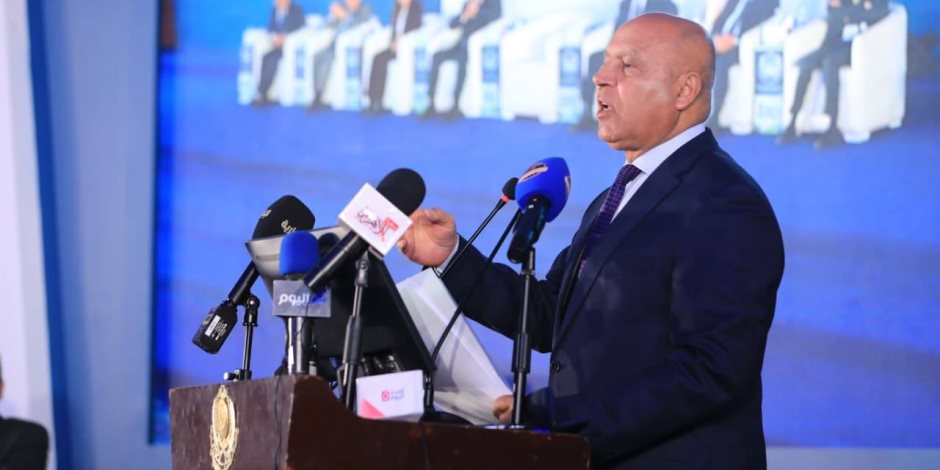 وزير الصناعة والنقل يفتتح النسخة الخامسة عشر من المؤتمر الدولي للنقل واللوجستيات