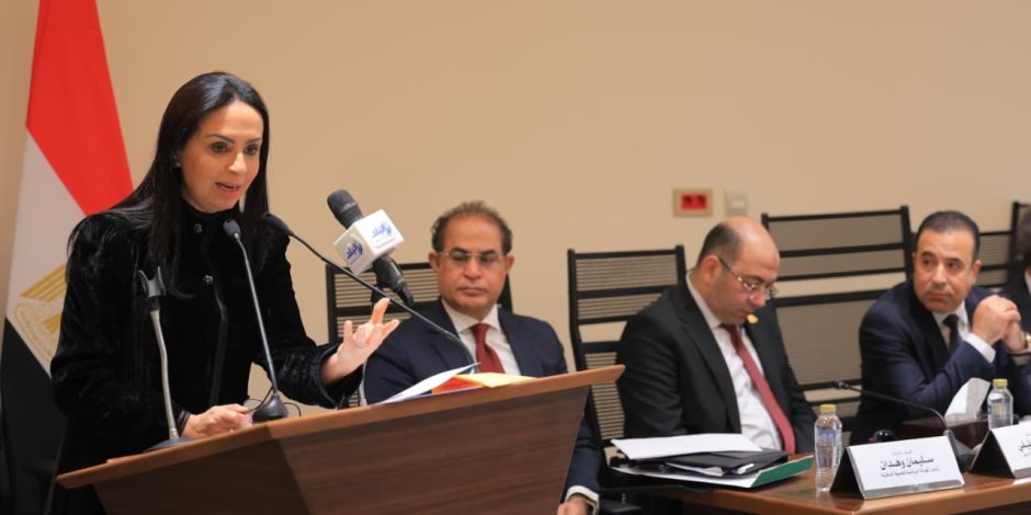 وزيرة التضامن تشارك في أولي جلسات استماع لجنة اتصالات النواب لإعداد مشروع قانون ينظم استخدام الأطفال تطبيقات ومواقع التواصل الاجتماعي