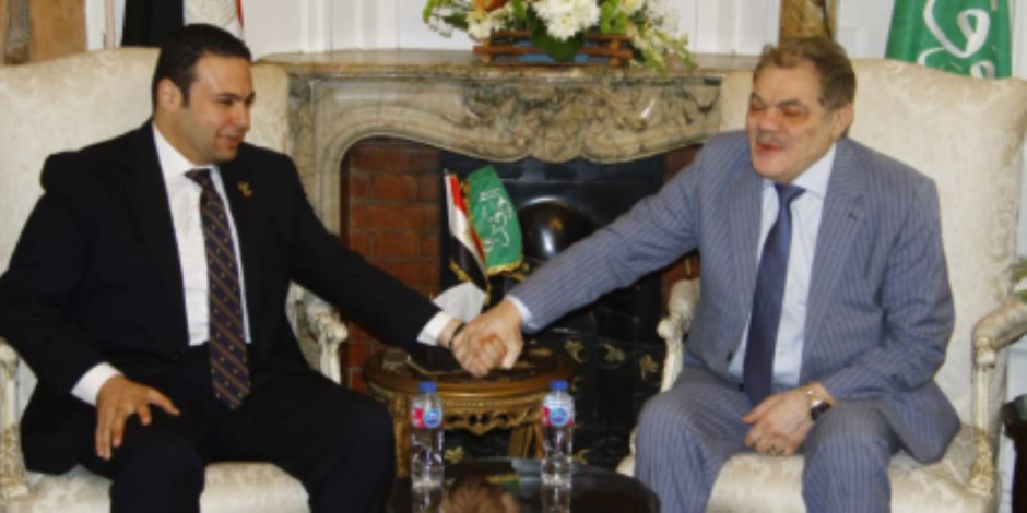 رئيس‭ ‬الوفد‭ ‬يستقبل‭ ‬رئيس‭ ‬حزب‭ ‬العدل ويؤكد: حزب‭ ‬العدل‭ ‬يمثل‭ ‬إضافة‭ ‬حقيقية‭ ‬للحياة‭ ‬السياسية‭ ‬المصرية