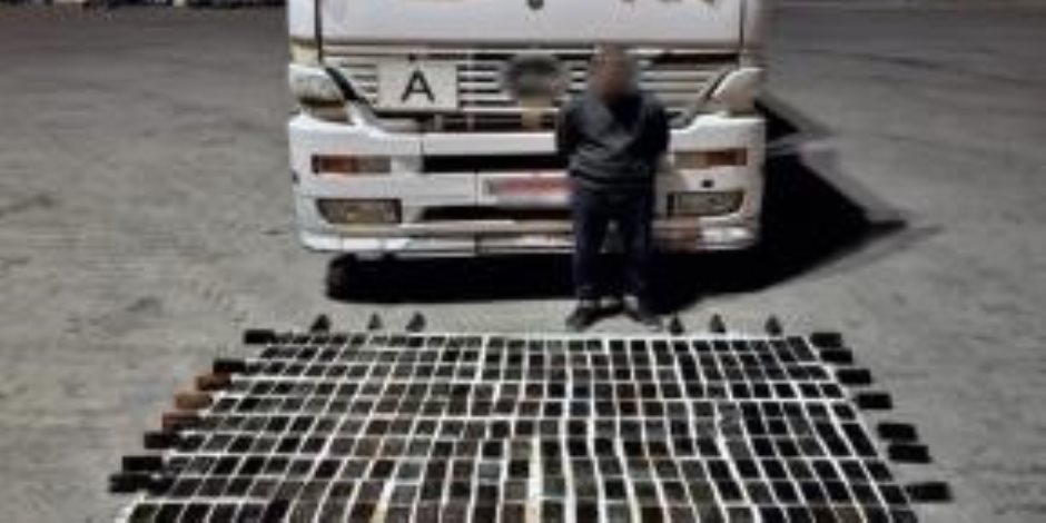 ضبط عناصر بؤر إجرامية من جالبي ومتجري المواد المخدرة والأسلحة النارية غير المرخصة