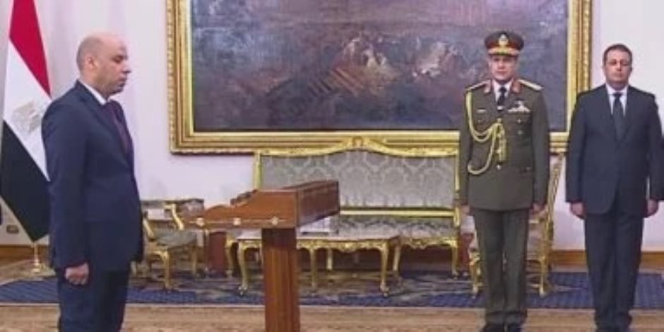 حسن رداد يؤدى اليمين الدستورية وزيرا للعمل أمام الرئيس السيسى