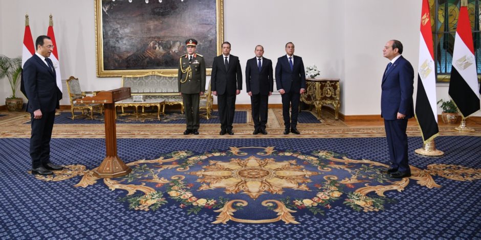 وزير الاتصالات يؤكد استكمال التوسع في الخدمات الرقمية وتعزيز البنية التحتية للاتصالات 