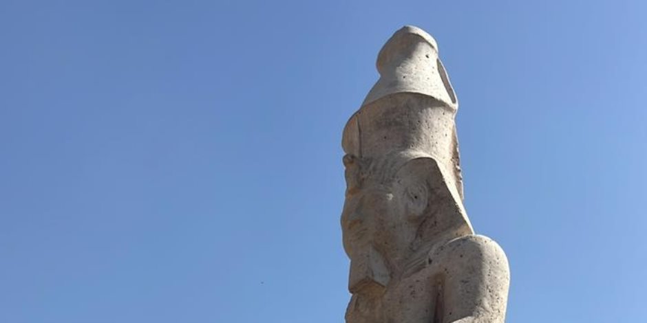 البعثة المصرية الأمريكية تنتهي من أعمال ترميم وتركيب تمثال الملك رمسيس الثاني بالمنيا