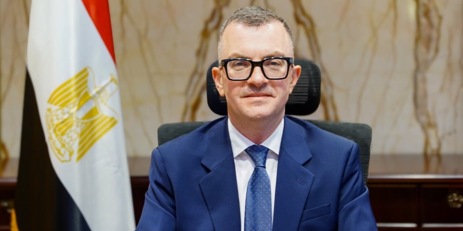 الدكتور أحمد رستم وزير التخطيط والتنمية الاقتصادية يباشر مهام منصبه.. ويؤكد العمل بروح الفريق وتعزيز التنسيق الحكومي خلال المرحلة المقبلة