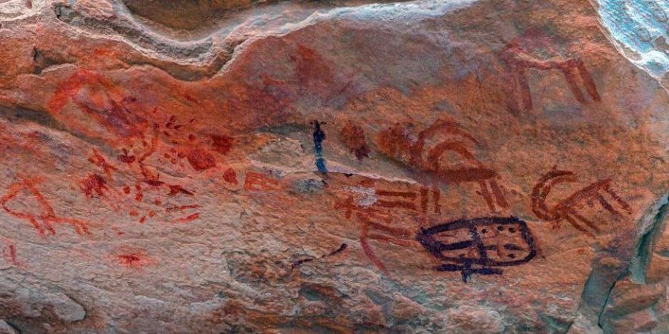 بالصور.. اكتشاف موقع أثرى جديد بجنوب سيناء يزيح الستار عن أسرار 10 آلاف عام من تاريخ الفن الصخرى