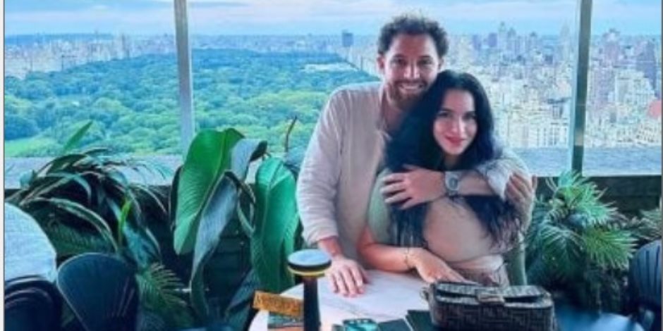 زوجة محمود حجازى ترد على اتهاماته : لم أطلب رفع منع السفر وأتحمل نفقة ابنى دون أي مساهمة من والده