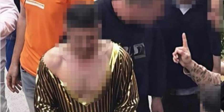 كشف ملابسات إجبار أحد الأشخاص على ارتداء ملابس نسائية في القليوبية والتعدي عليه بالضرب