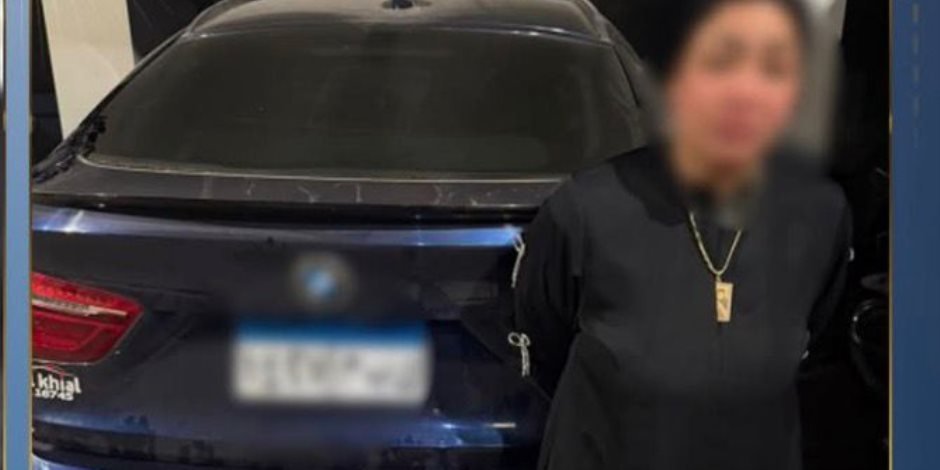 ضبط المتهمة بدهس عامل عقب فرارها بمسروقات من داخل محل حلويات بالقاهرة 