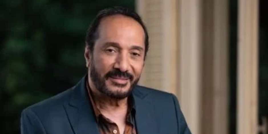 «يا مصر يا بلادي» بصوت على الحجار في تتر مسلسل رأس الأفعى