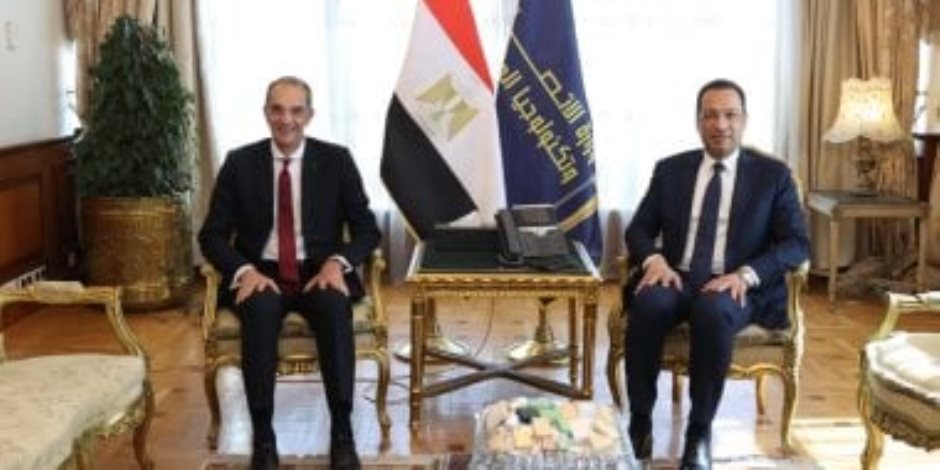 وزير الاتصالات الجديد: نسعى للنهوض بالبنية التحتية الرقمية