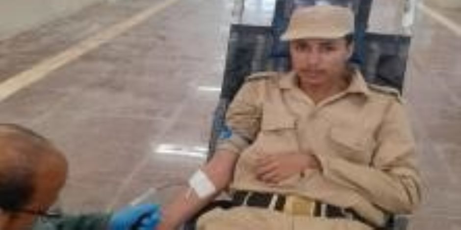 حملة للتبرع بالدم بمديرية أمن الأقصر 