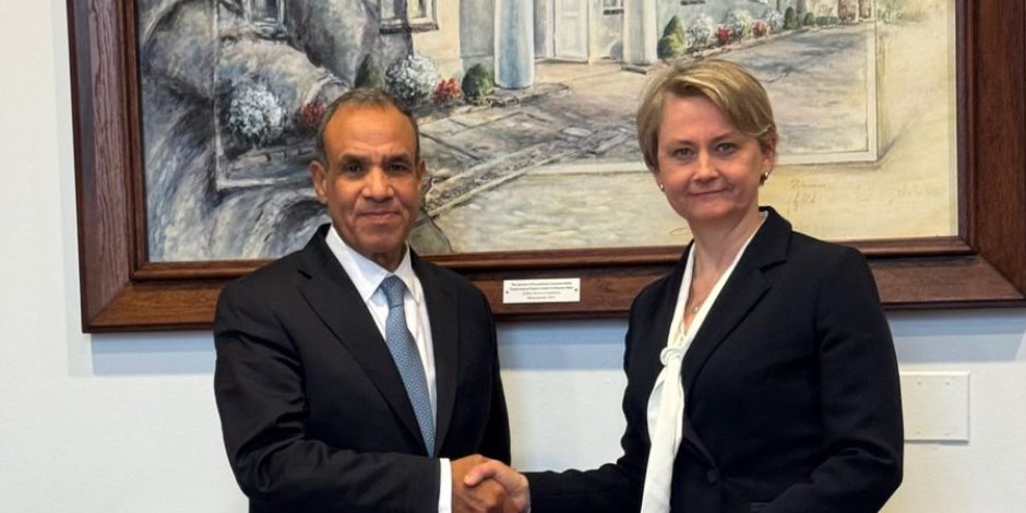 وزير الخارجية يلتقي نظيره الإندونيسي في نيويورك