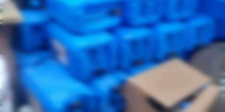 ضبط 30 طن زيوت سيارات معاد تدويرها داخل مصنع بدون ترخيص بالبحيرة