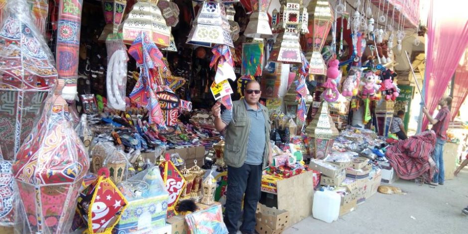 فوانيس رمضان في شمال سيناء.. عادة رمضانية تضفي البهجة والفرحة على قلوب االأطفال.. صور