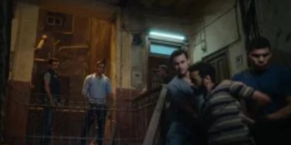 رأس الأفعى الحلقة 6.. أمير كرارة ينجح فى تجنيد أحمد نادى ويذكره بحلم التمثيل