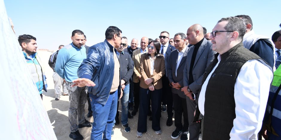 وزيرة الإسكان تتفقد منطقة الرابية بمدينة الشروق لمتابعة الموقف التنفيذي لأعمال المرافق