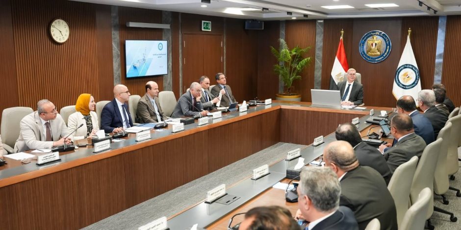 وزير البترول والثروة المعدنية يشيد بنتائج أعمال شركة خدمات البترول البحرية لعام 2025