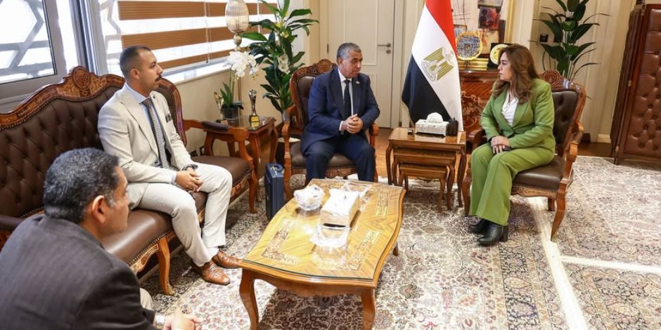 وزيرة التنمية المحلية والبيئة تبحث مع وفد الهيئة العربية للتصنيع مشروعات البنية التحتية لمنظومة المخلفات الصلبة