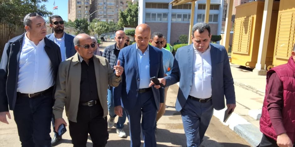 نائب وزيرة الإسكان للمرافق يتفقد مشروعات مياه الشرب والصرف الصحي بمحافظة الفيوم