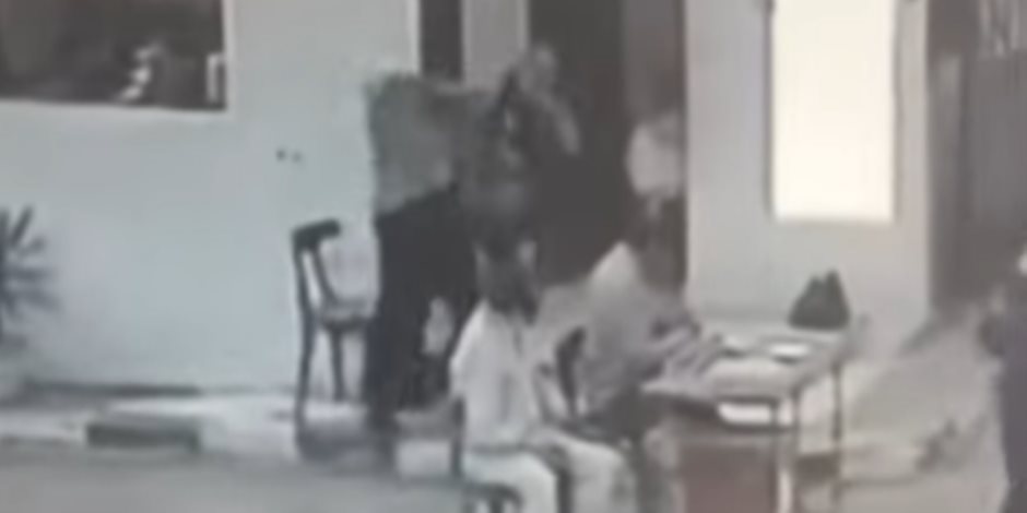 تحقيق عاجل بالغربية بعد تعدي موظفة على زميلها بالضرب أمام العاملين