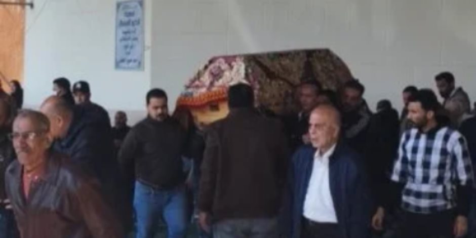 تشييع جثمان فتاة بورسعيد وسط انهيار والديها