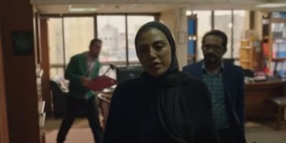 مسلسل توابع الحلقة 8.. شهيرة تستقيل من عملها كمترجمة