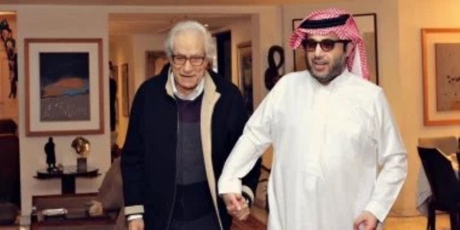 تركي آل الشيخ فى زيارة خاصة لفاروق حسنى بالقاهرة.. صور