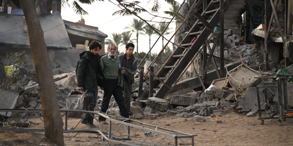 اعرف توقيت عرض وإعادة مسلسل صحاب الأرض الحلقة 8